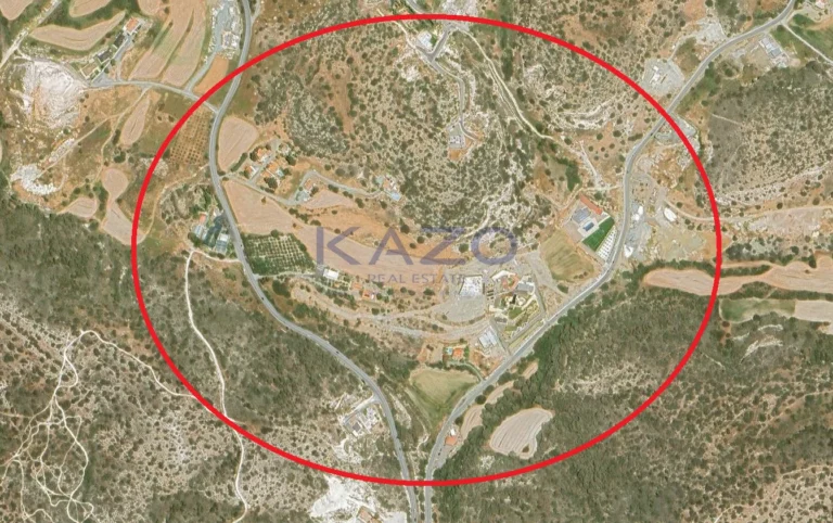 7,800m² Plot for Sale in Parekklisia, Limassol District