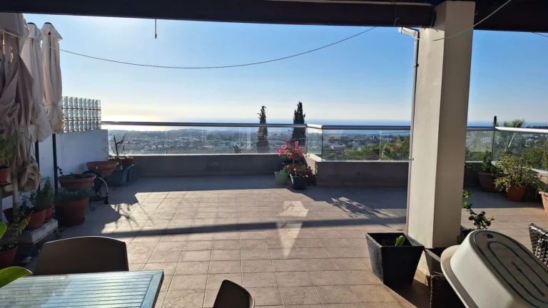 3 Bedroom Apartment for Rent in Mesa Chorio, Paphos District