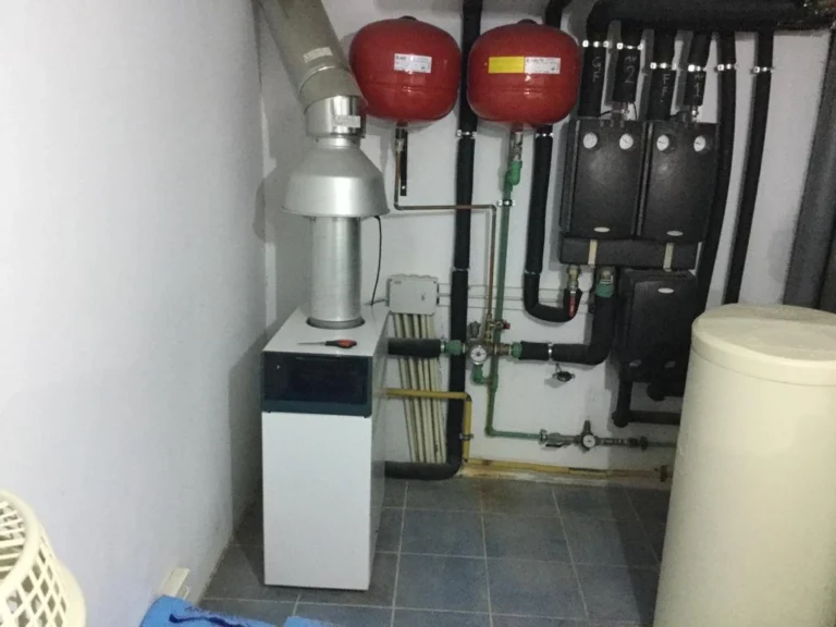 4 Bedroom House for Sale in Pegeia, Paphos District