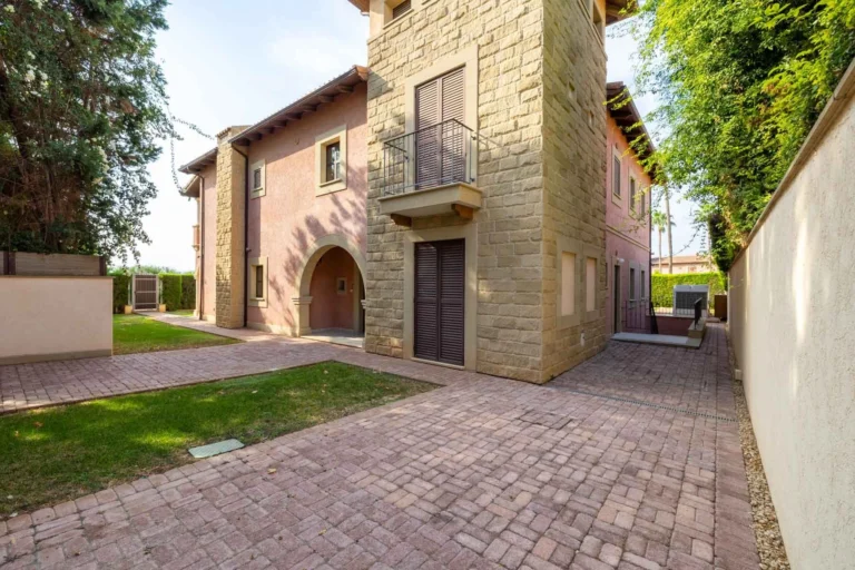 6+ Bedroom House for Sale in Pyrgos Lemesou, Limassol District