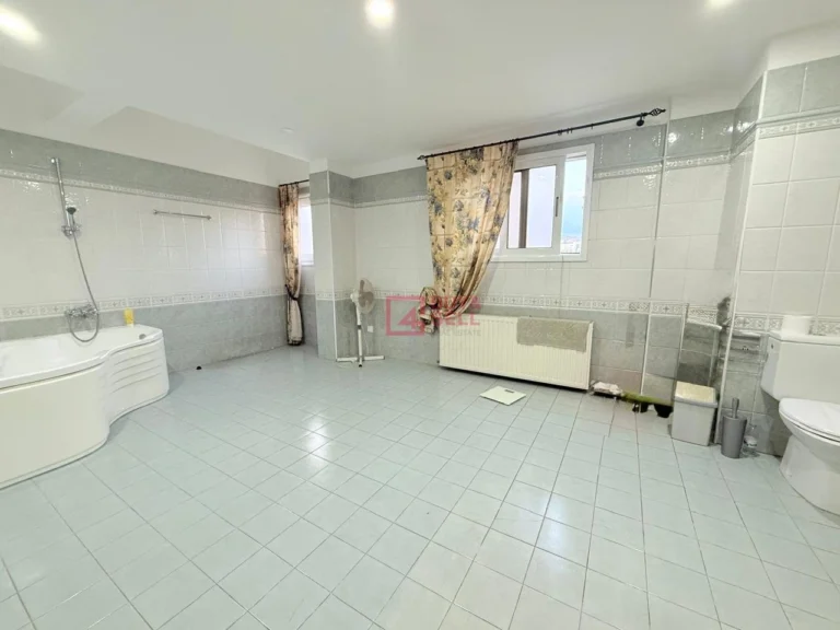 4 Bedroom Apartment for Sale in Germasogeia, Limassol District