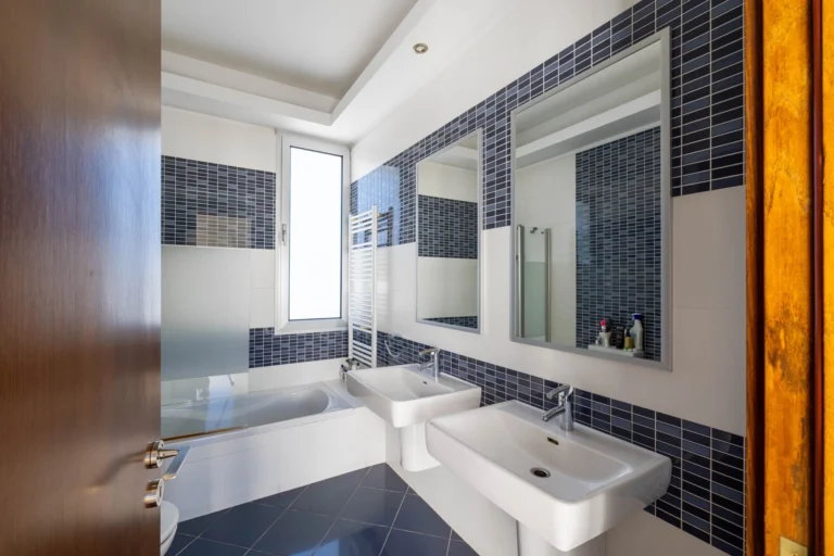 5 Bedroom House for Sale in Paphos – Anavargos