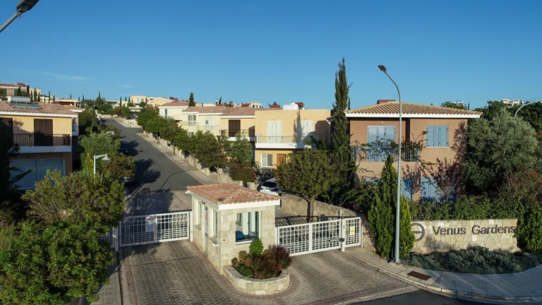 3 Bedroom Apartment for Sale in Chlorakas, Paphos District