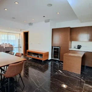 4 Bedroom Apartment for Sale