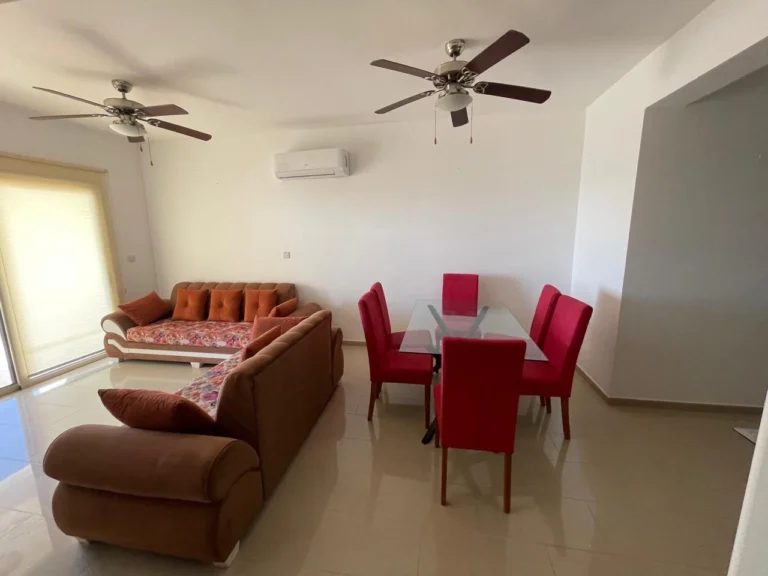 2 Bedroom Apartment for Rent in Kissonerga, Paphos District
