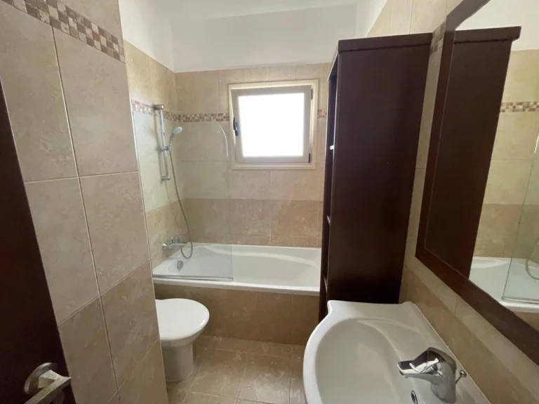 2 Bedroom Apartment for Rent in Kissonerga, Paphos District