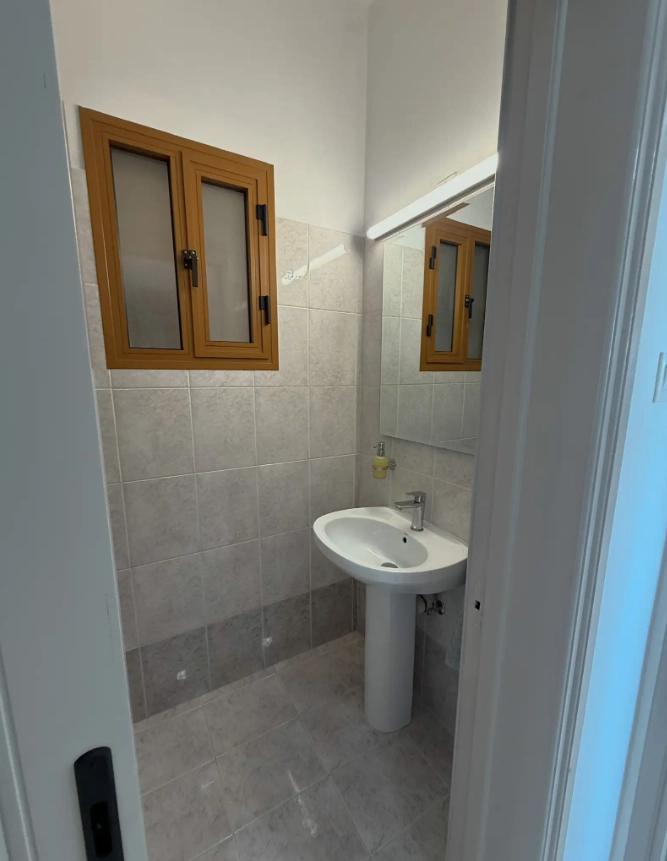 3 Bedroom Apartment for Sale in Limassol – Mesa Geitonia