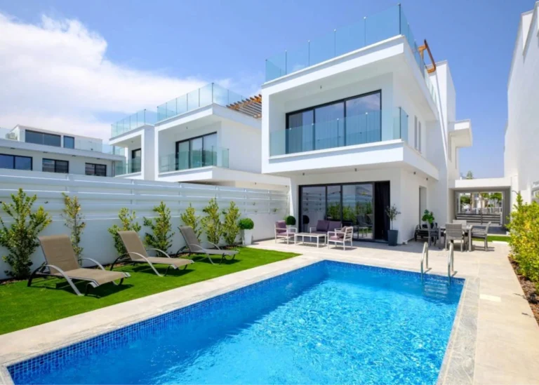 Cheap Houses and Villas for Sale Larnaca up to 800000 euro