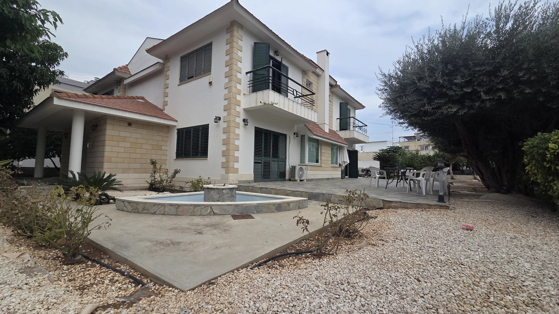 402m² Office for Rent in Limassol District