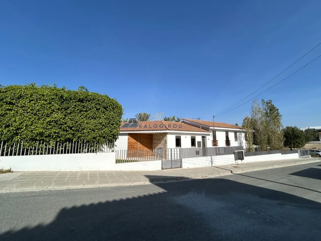 5 Bedroom House for Sale in Vergina, Larnaca District