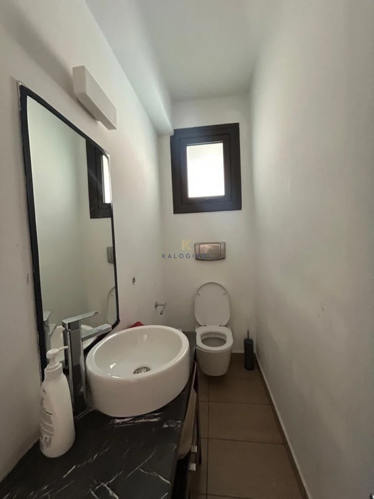 5 Bedroom House for Sale in Vergina, Larnaca District