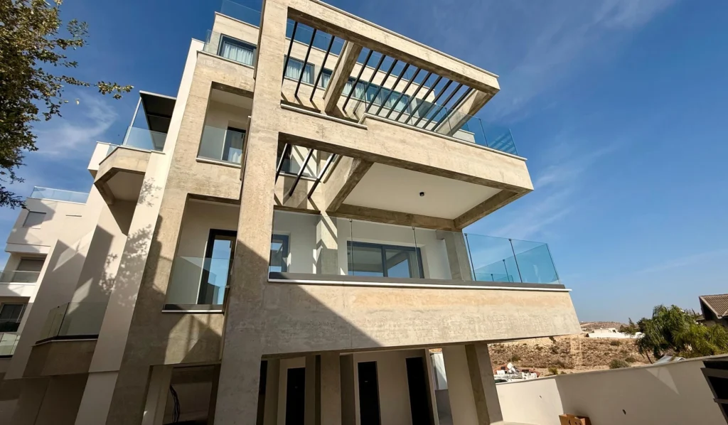 2 Bedroom Apartment for Sale in Limassol – Agios Athanasios