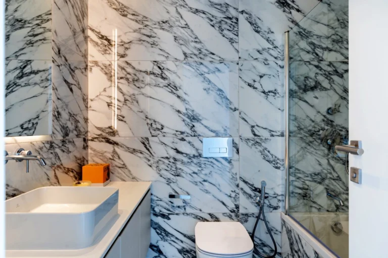 4 Bedroom Apartment for Sale in Agios Tychonas, Limassol District