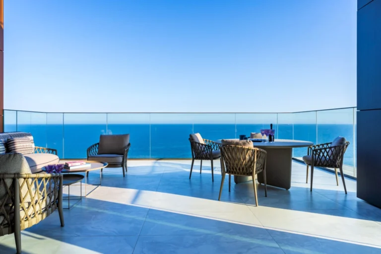 4 Bedroom Apartment for Sale in Agios Tychonas, Limassol District