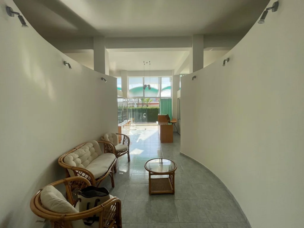 142m² Office for Rent in Paphos District