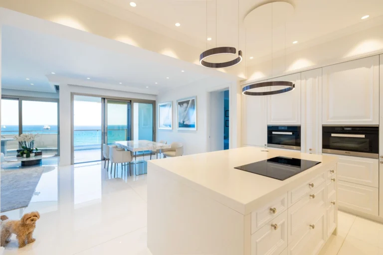 3 Bedroom Apartment for Sale in Larnaca – Finikoudes