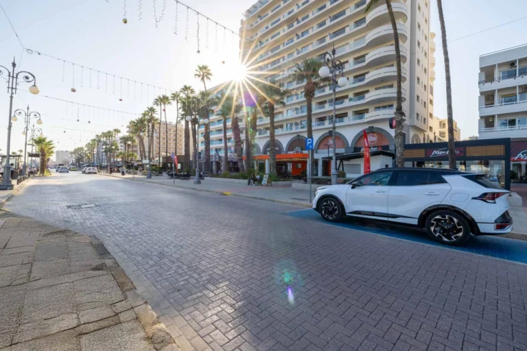 3 Bedroom Apartment for Sale in Larnaca – Finikoudes