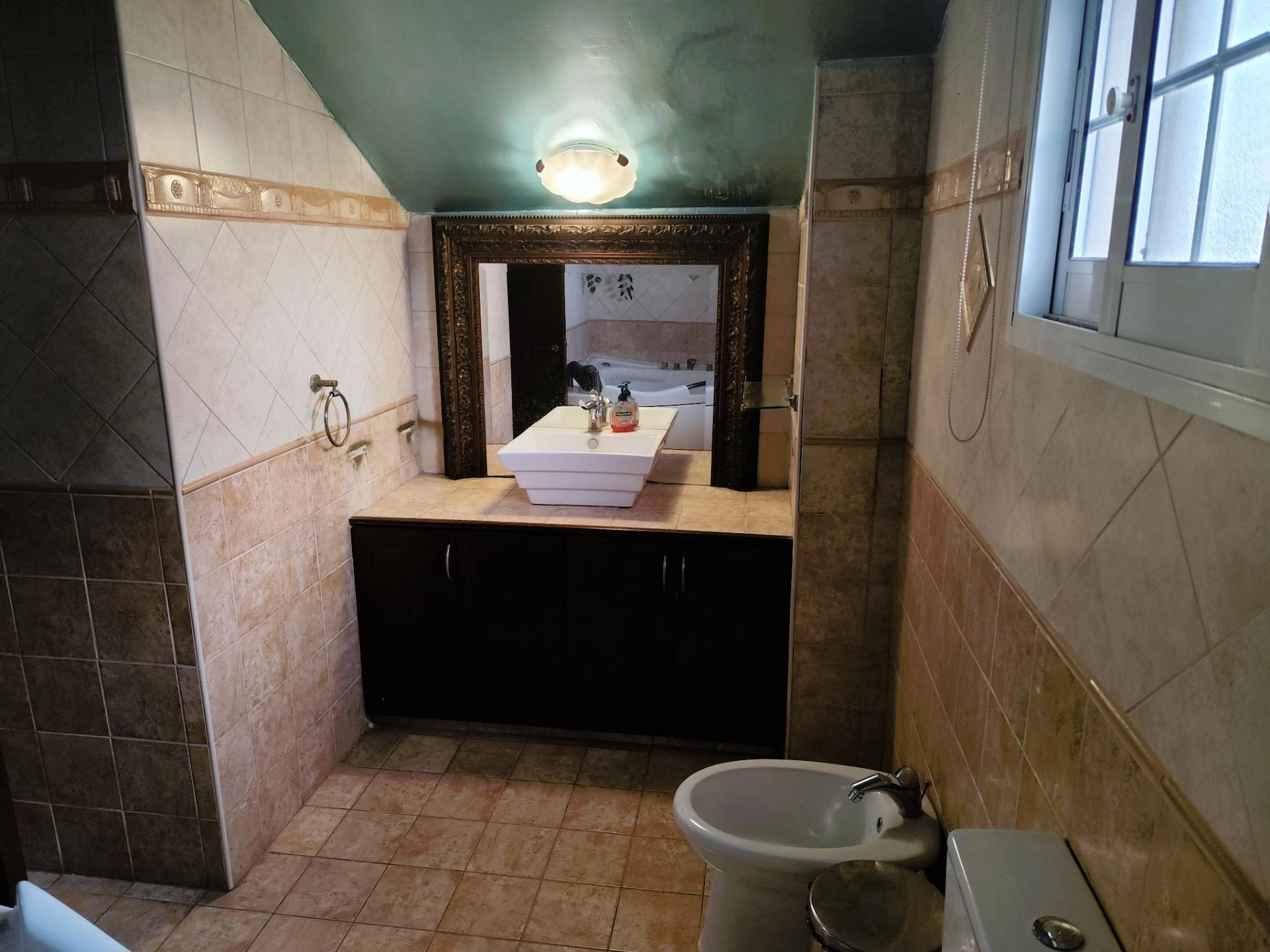 2 Bedroom House for Rent in Agios Tychonas, Limassol District