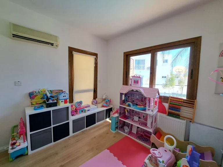 5 Bedroom House for Sale in Konia, Paphos District