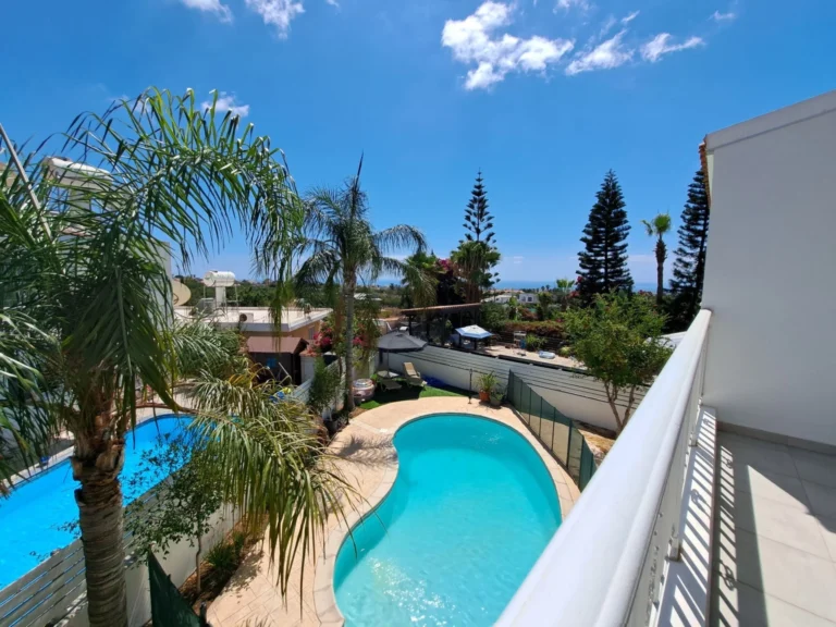 5 Bedroom House for Sale in Konia, Paphos District