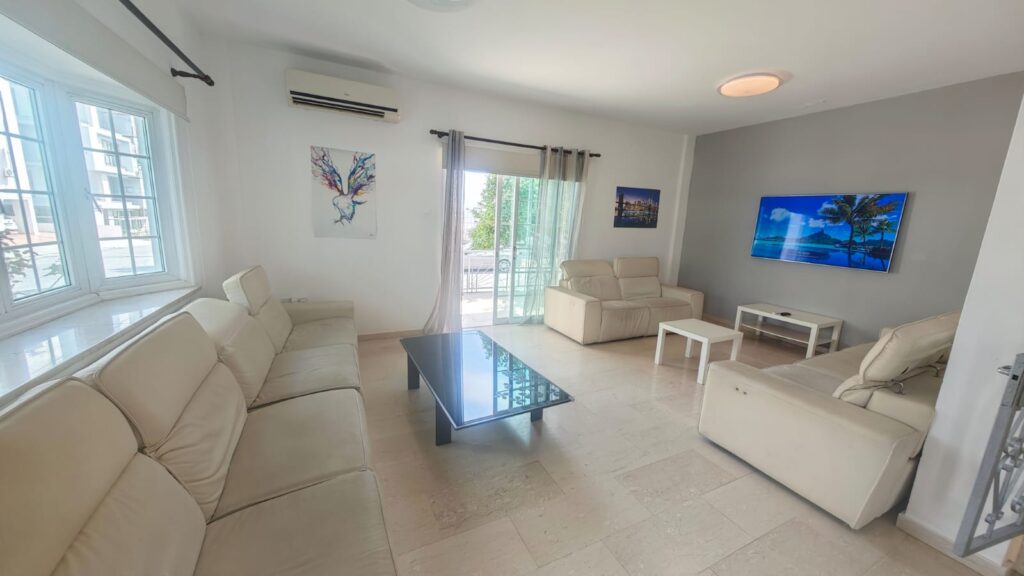 4 Bedroom House for Rent in Larnaca – Agii Anargyri