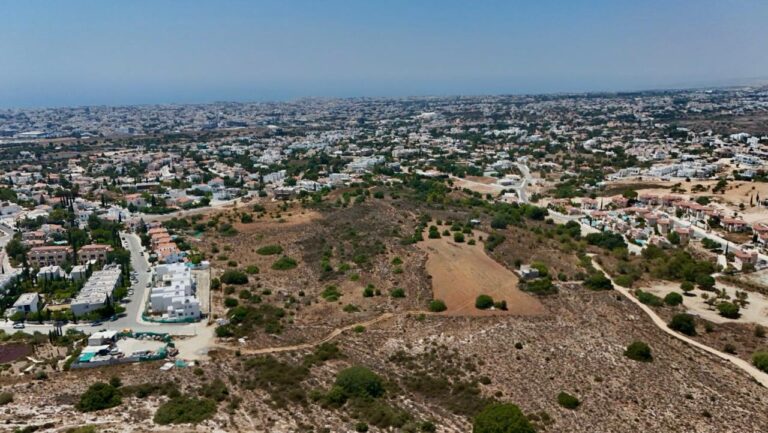 750m² Plot for Sale in Konia, Paphos District