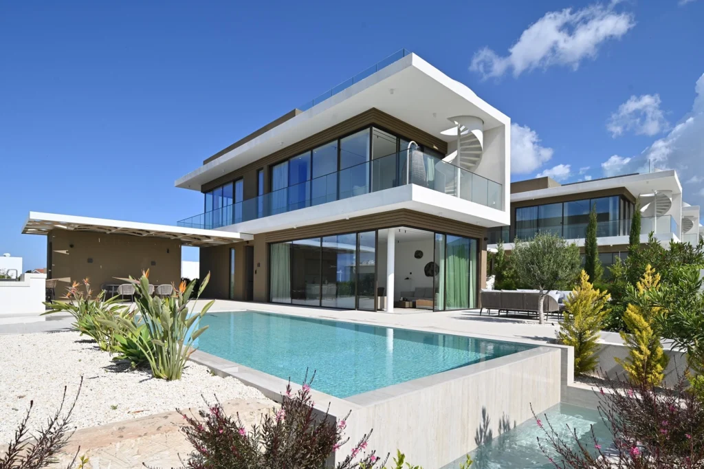 6+ Bedroom House for Sale in Pegeia, Paphos District