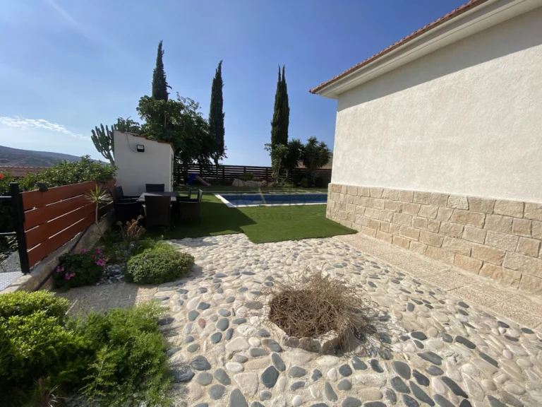 3 Bedroom House for Sale in Moni, Limassol District