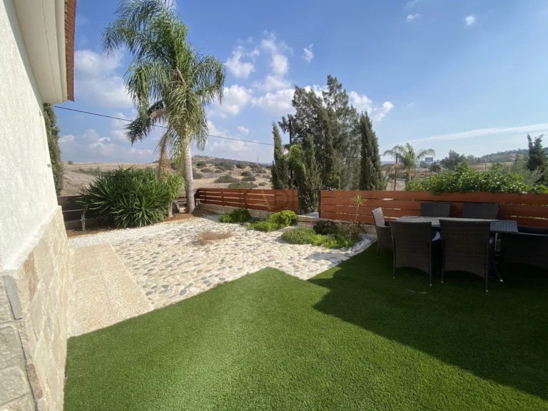 3 Bedroom House for Sale in Moni, Limassol District