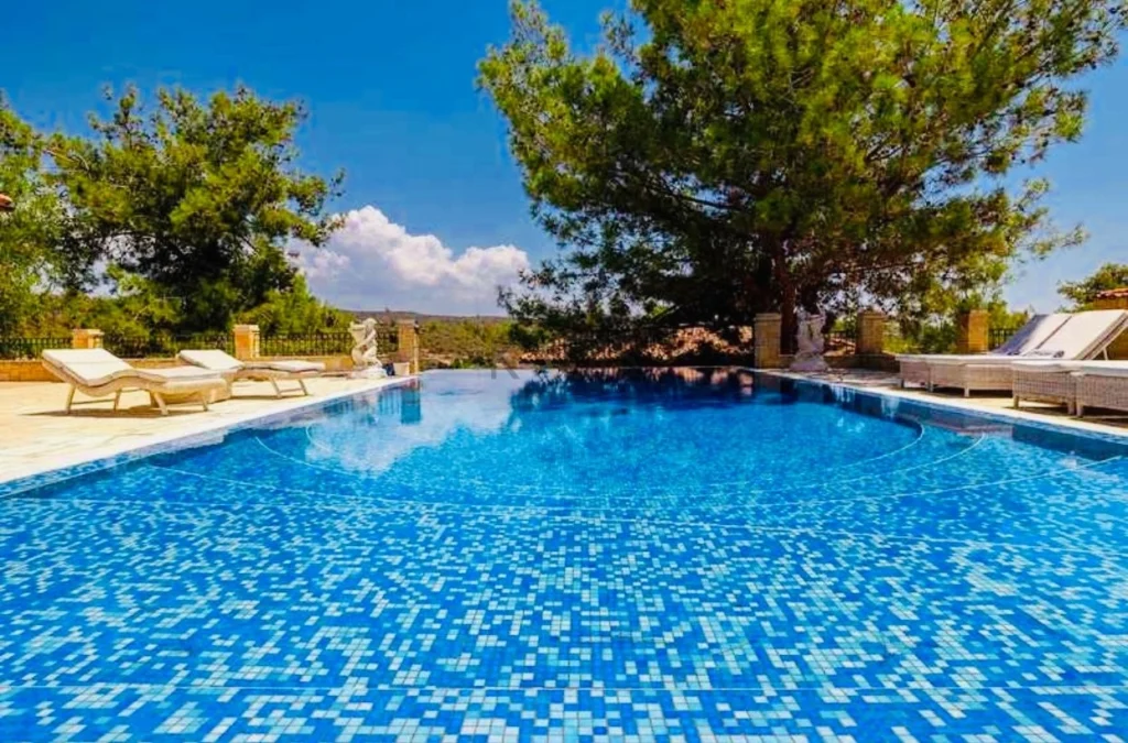 5 Bedroom House for Sale in Limassol District