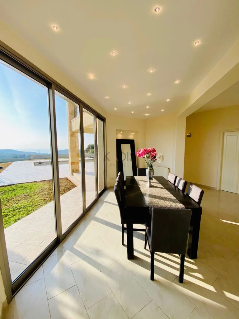 4 Bedroom House for Rent in Parekklisia, Limassol District