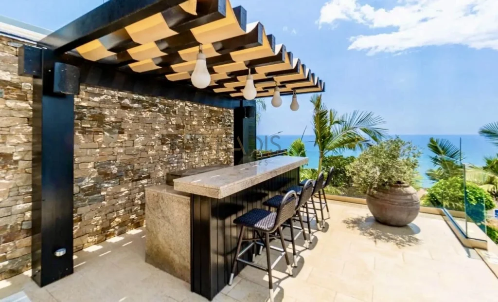 5 Bedroom House for Sale in Agios Tychonas, Limassol District