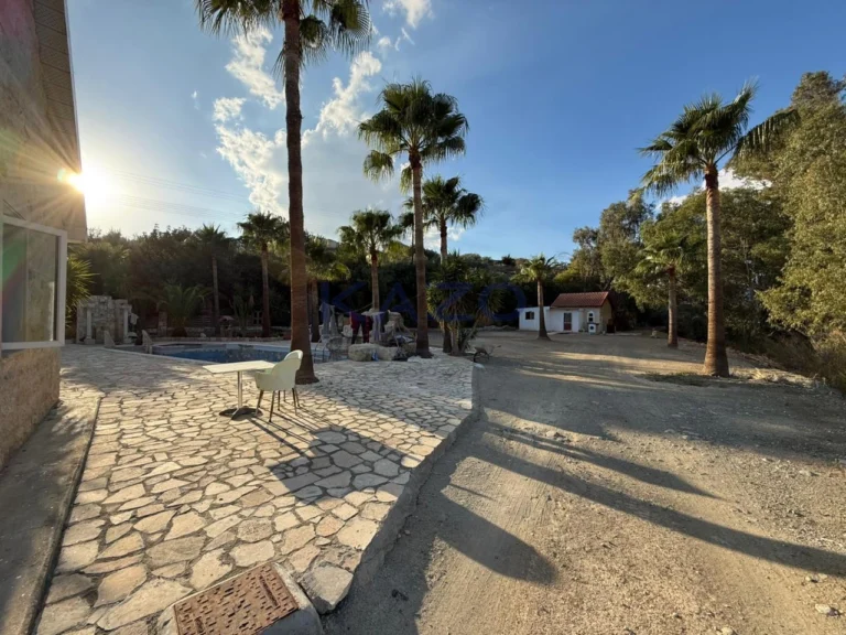 320m² House for Sale in Pyrgos Lemesou, Limassol District