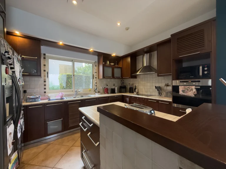 4 Bedroom House for Rent in Kato Polemidia, Limassol District