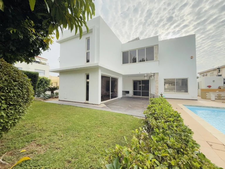 4 Bedroom House for Rent in Kato Polemidia, Limassol District