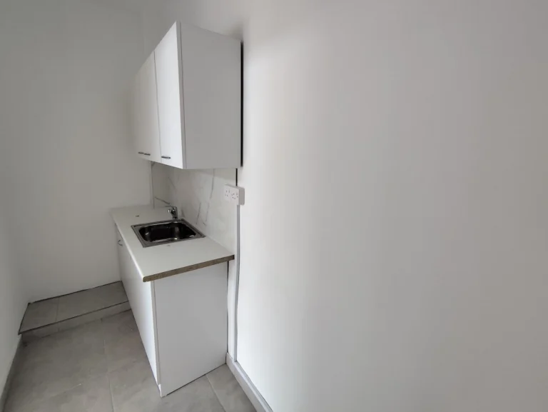 57m² Office for Rent in Limassol – Apostolos Andreas