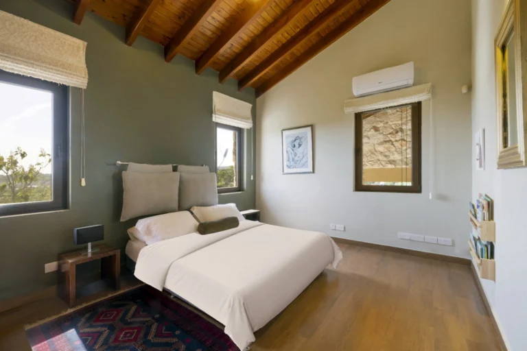 5 Bedroom House for Sale in Parekklisia, Limassol District