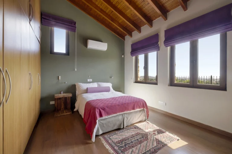 5 Bedroom House for Sale in Parekklisia, Limassol District