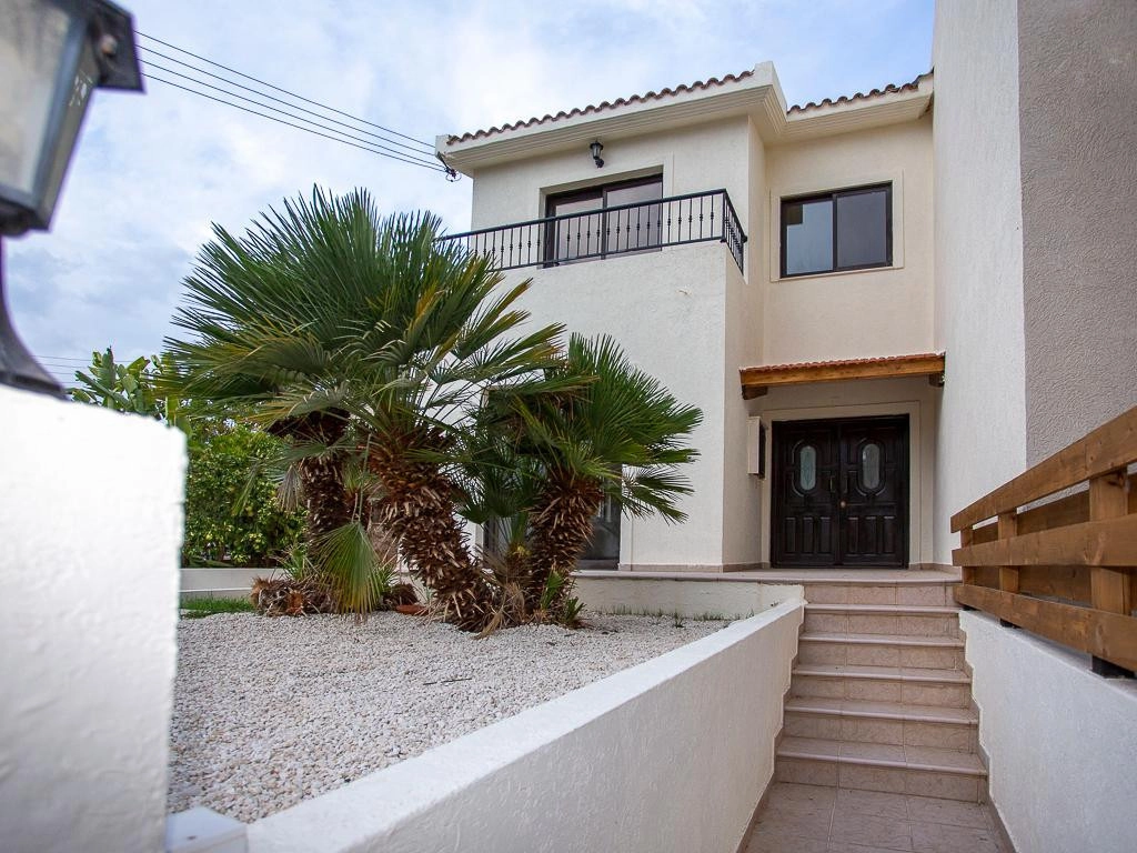 3 Bedroom House for Sale in Erimi, Limassol District