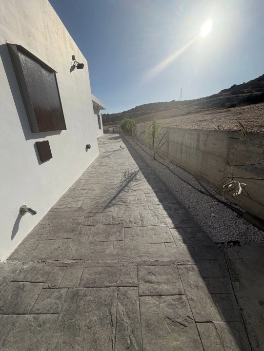 4 Bedroom House for Sale in Parekklisia, Limassol District