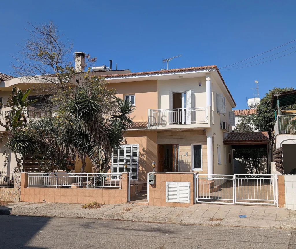 3 Bedroom House for Sale in Engomi, Nicosia District