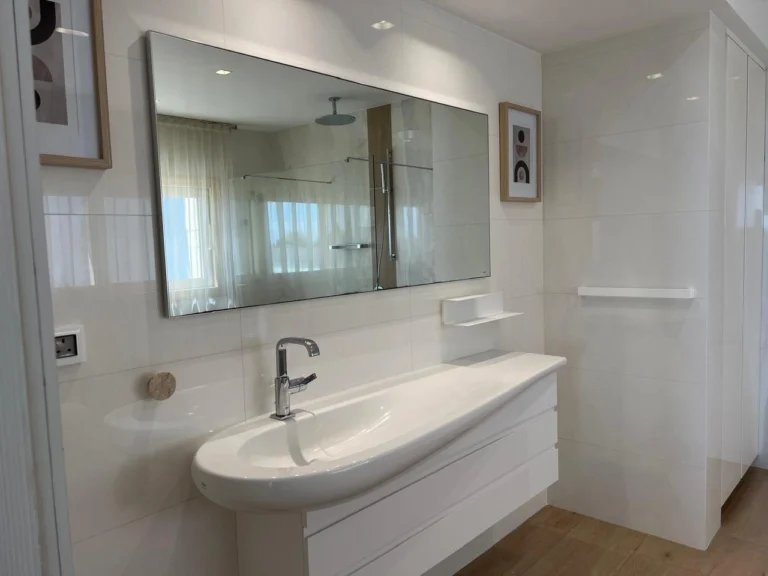 5 Bedroom House for Rent in Parekklisia Tourist Area, Limassol District