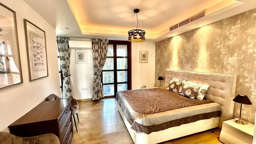 5 Bedroom House for Sale in Pyrgos Lemesou Tourist Area, Limassol District