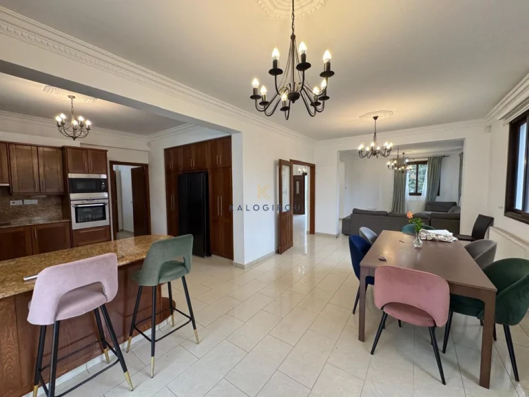 5 Bedroom House for Sale in Oroklini, Larnaca District