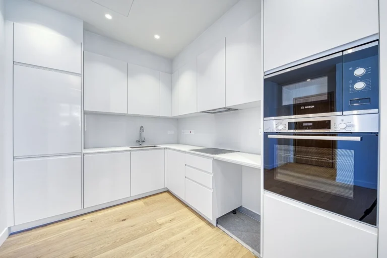 3 Bedroom Apartment for Rent in Potamos Germasogeias, Limassol District