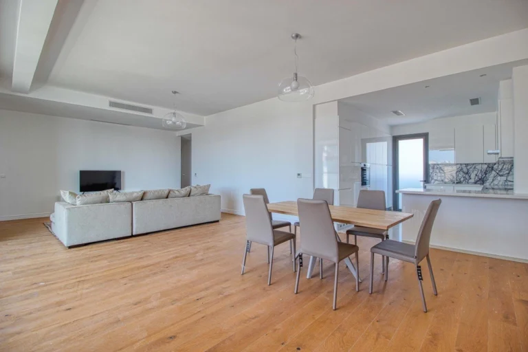 4 Bedroom Apartment for Rent in Potamos Germasogeias, Limassol District