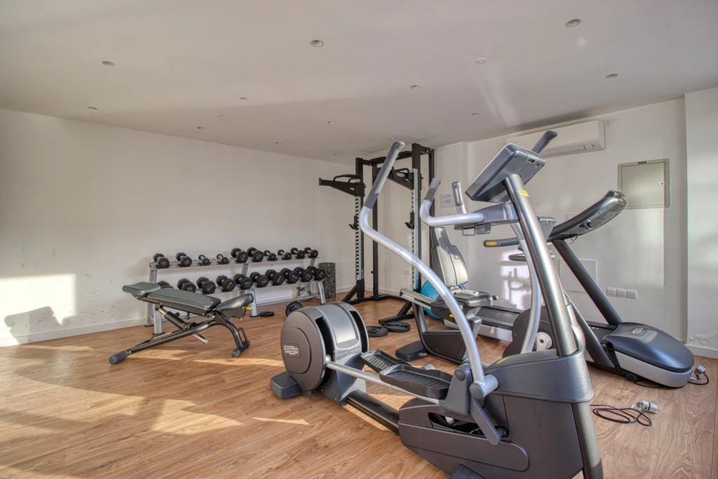 4 Bedroom Apartment for Rent in Potamos Germasogeias, Limassol District