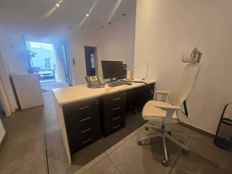 250m² Office for Rent in Limassol District