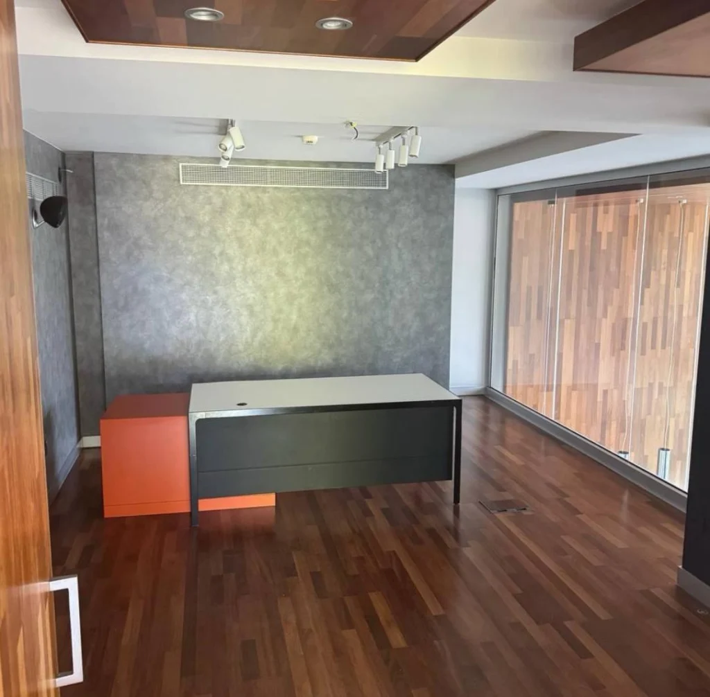 208m² Office for Rent in Agios Tychonas, Limassol District