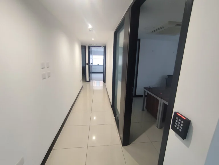 326m² Office for Rent in Limassol – Mesa Geitonia